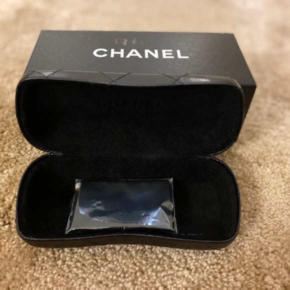 Chanel Eyewear Case - Picture 4 of 4